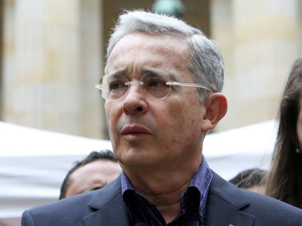 "Yo no peleo con anónimos": Uribe a la Corte Suprema