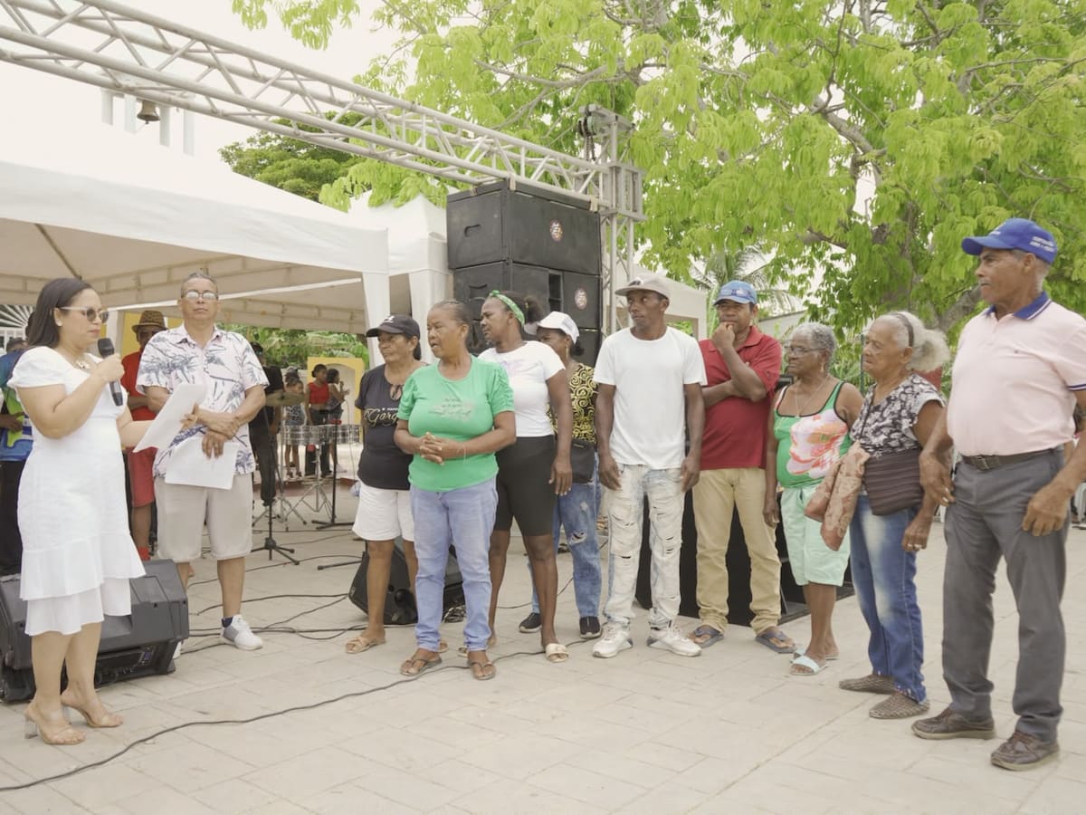 Homenajean a más de 350 pescadores y vendedoras de pescado en Santa Catalina, Bolívar