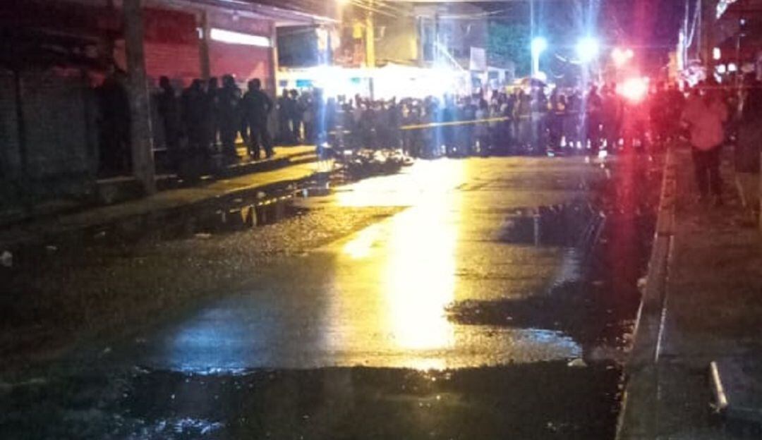 El parrillero de una motocicleta le disparó en repetidas ocasiones cuando se encontraba en la vía principal del barrio El Pozón
