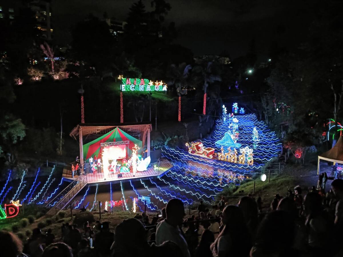 El Parque de la Vida en Armenia y su Navidad Encantadora 2024