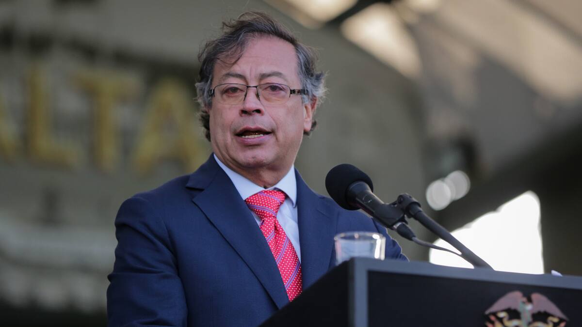 “Con todo el respeto a mis opositores, el país está mejor que hace un año”: Petro