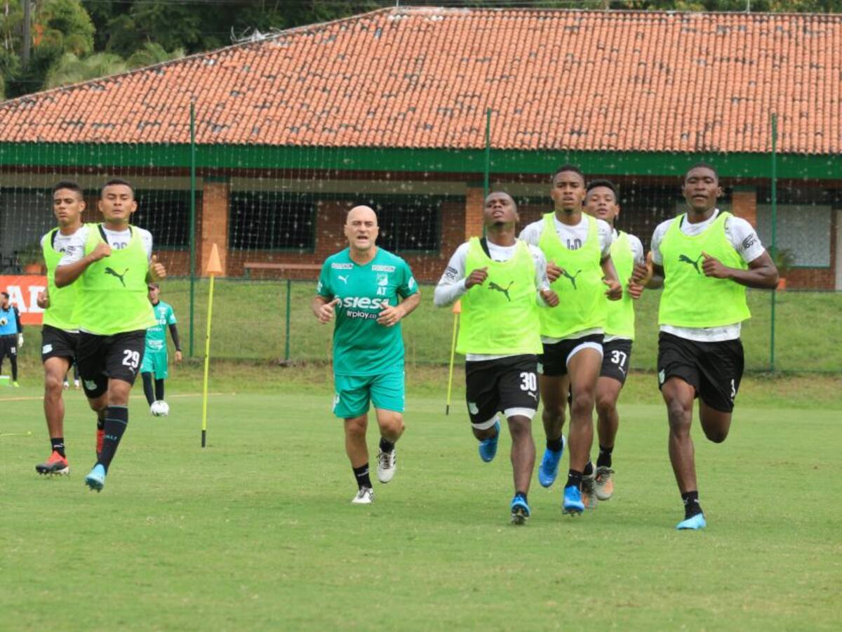 Unos se van y otros llegan: Deportivo Cali confirmó dos refuerzos
