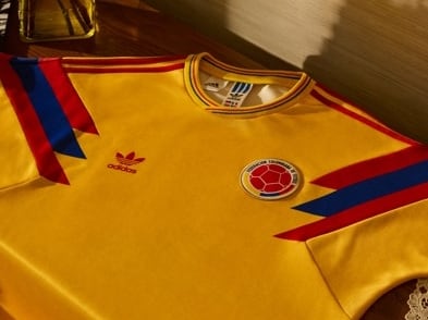 Camiseta conmemorativa de la Selección Colombia Italia 1990 / Adidas