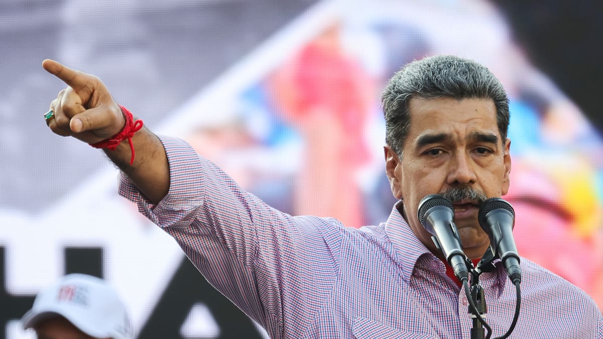Venezuela responde acusaciones de EE.UU. sobre vínculos con ELN y FARC e inicia alistamiento militar