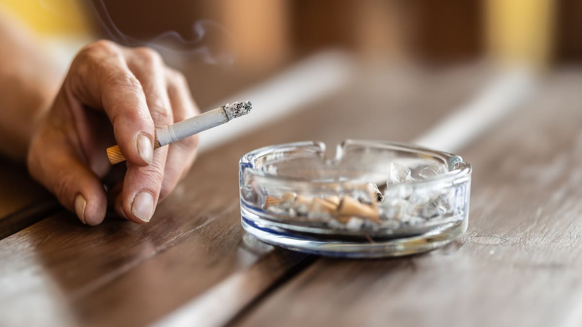 Ley prohíbe a nacidos desde 2008 fumar tabaco de por vida: ¿afecta la libertad de las personas?