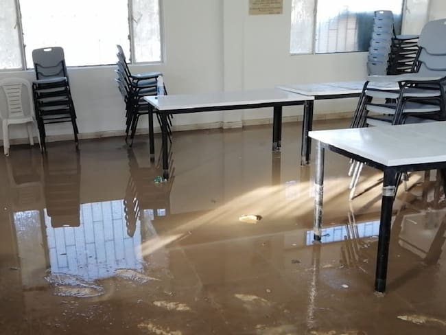 ¡Inundado y sin soluciones! Así inició la semana colegio en Soacha