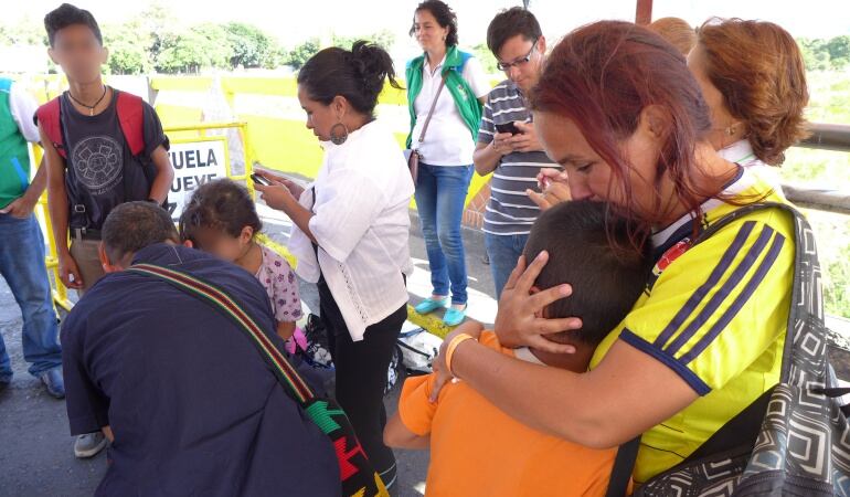 Avanza reunificación familiar tras crisis en la frontera.