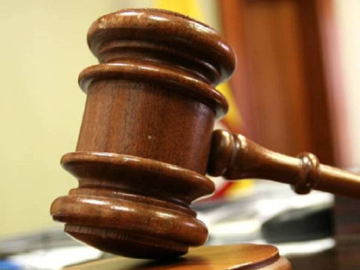 Admiten tutela contra el toque de queda