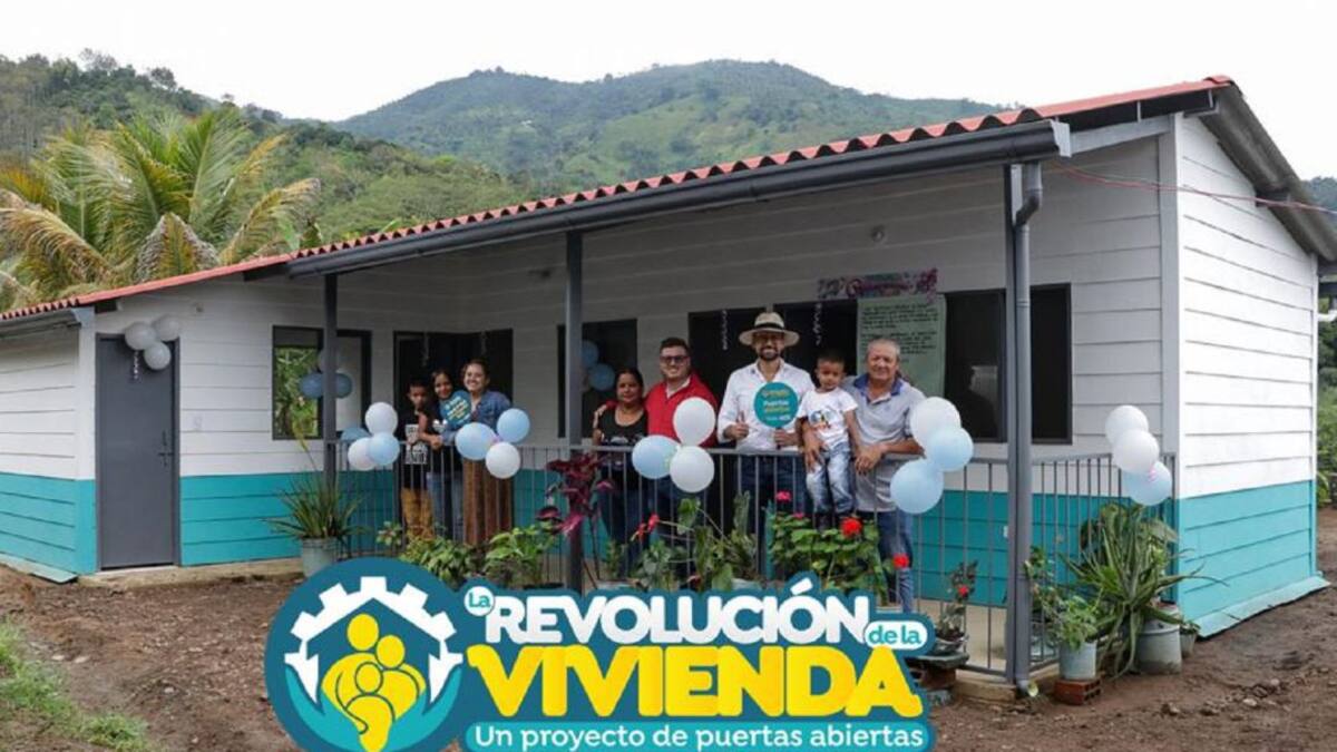 Gobernación de Caldas entregó las primeras viviendas en 2022