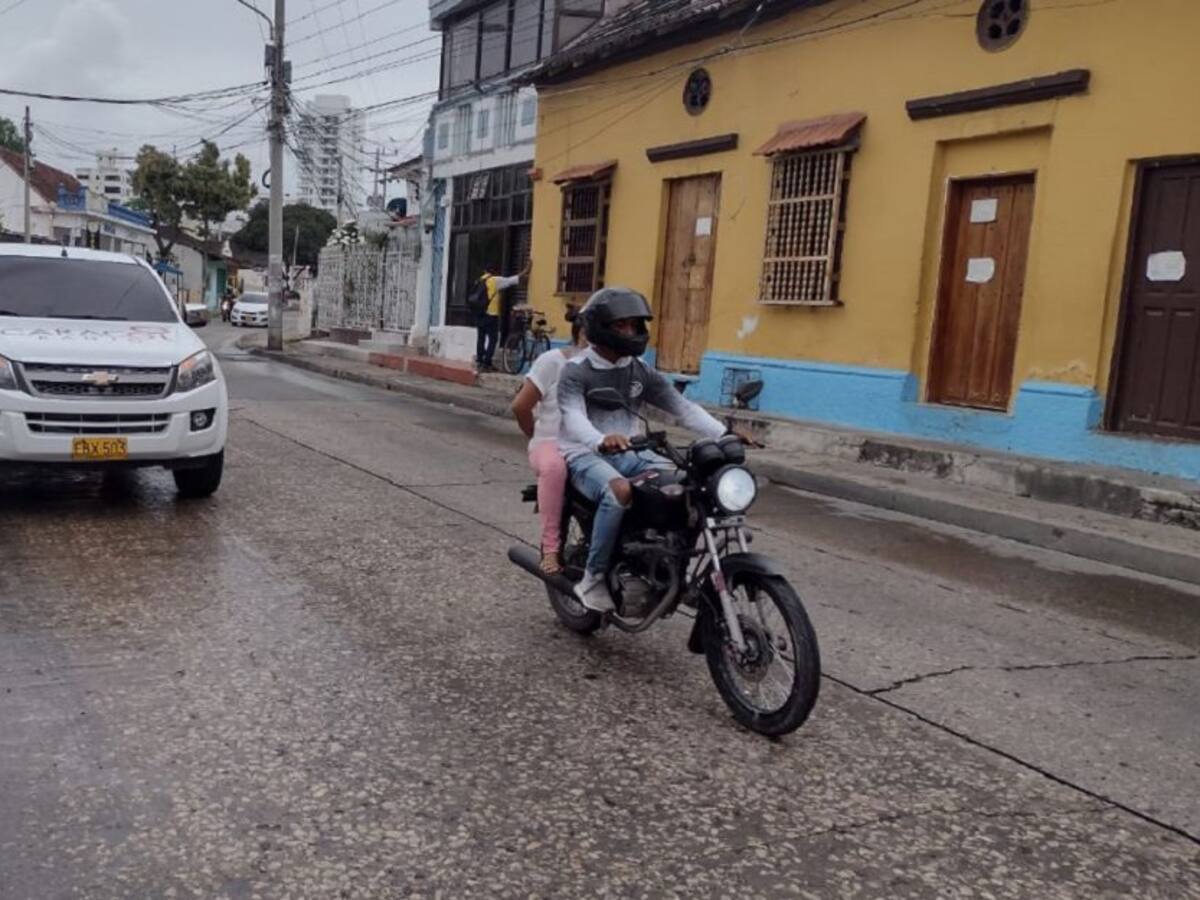 Comunidad del barrio Manga en Cartagena reclama desmonte de parrillero