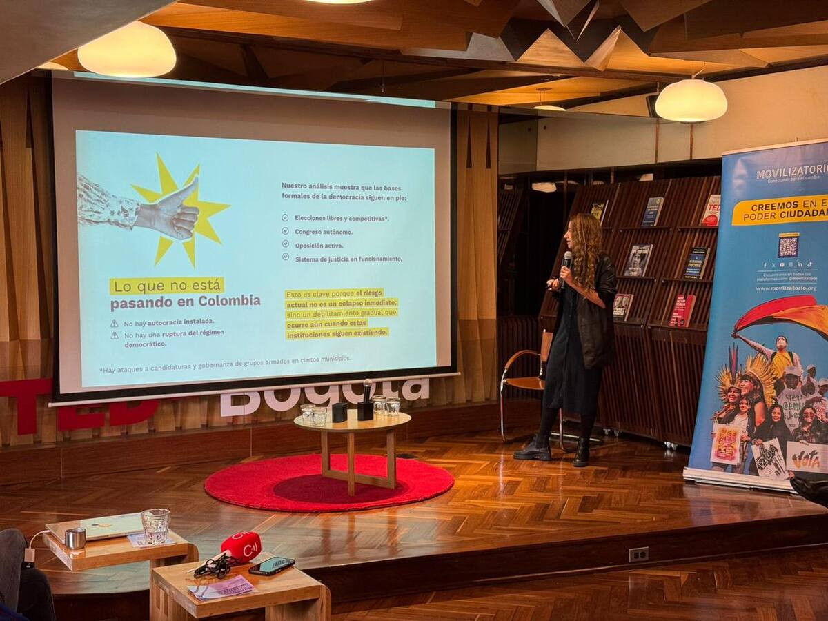 ¿Está en riesgo la democracia en Colombia? Estudio evaluó miles de trinos políticos y esto encontró