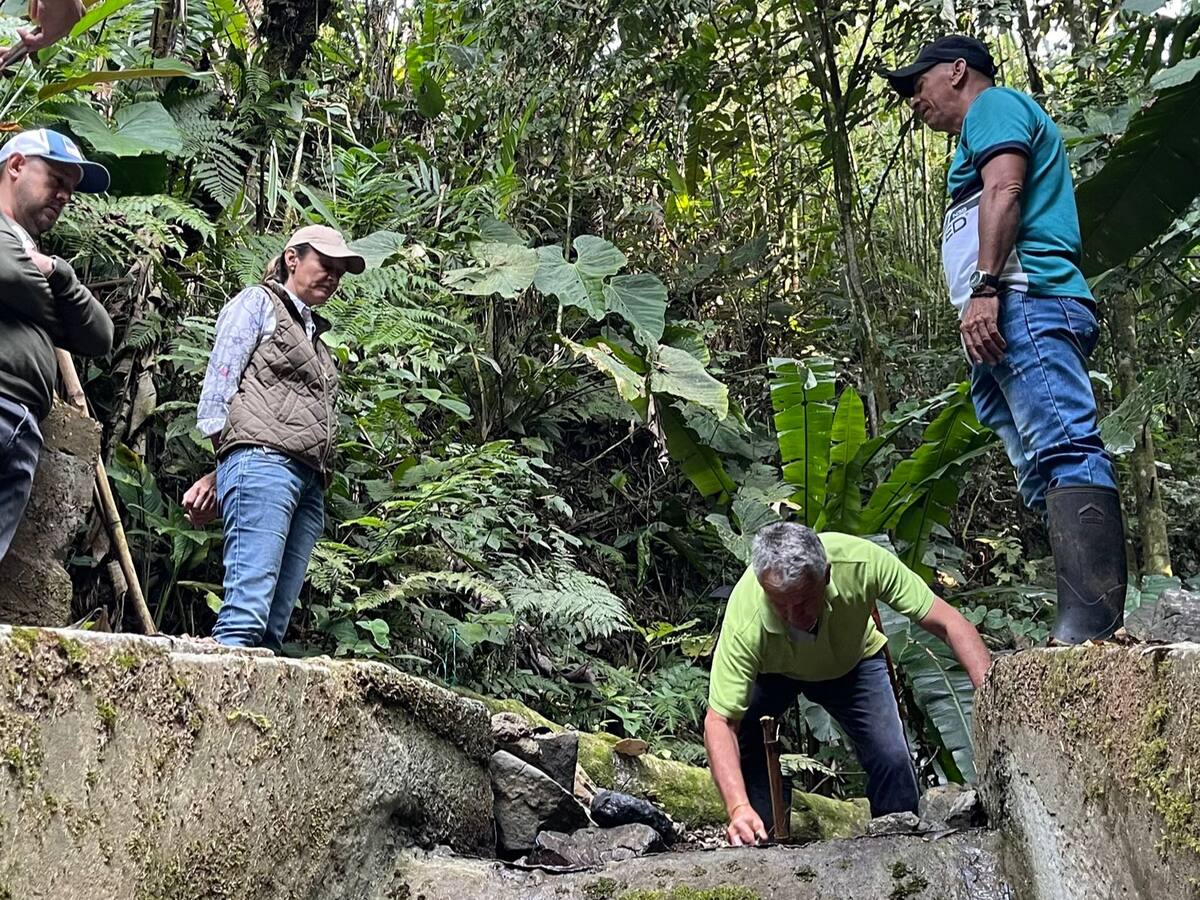 La Alcaldía de Pereira evalúa el estado actual de los 51 acueductos rurales