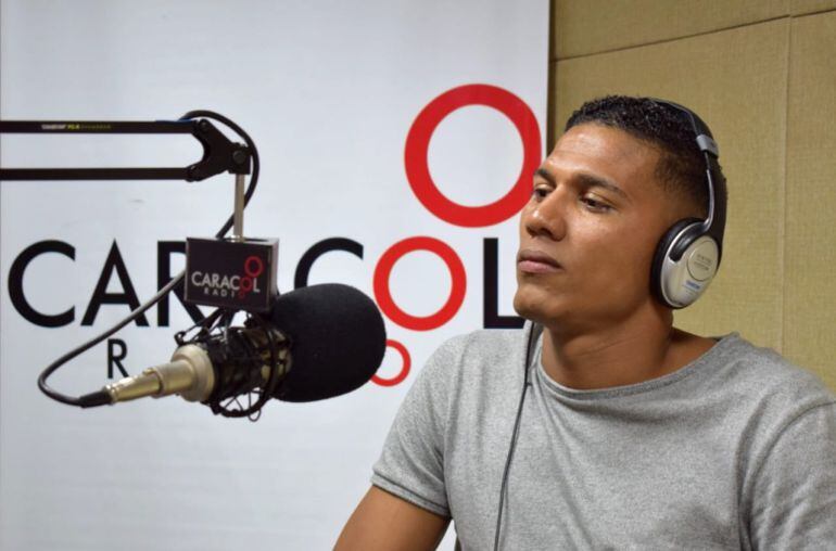 Alexander Mejía visitó el Quindío y estuvo en los estudios de Caracol Radio