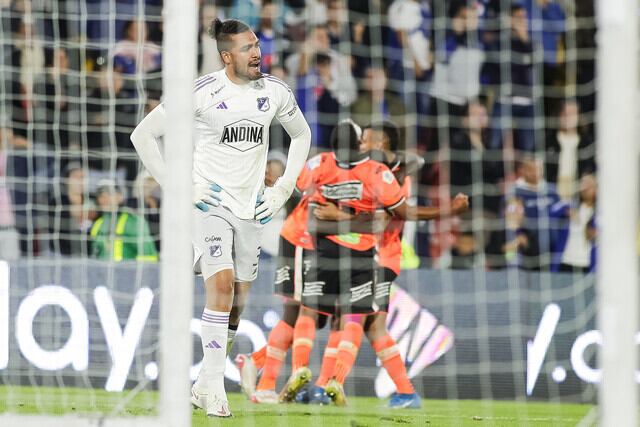 BOGOTÁ, 4 de mayo de 2023. Millonarios enfrenta a Envigado por la fecha 14 de la Liga BetPlay en el estadio El Campin.(Colprensa - John Paz)