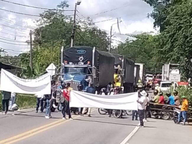 Está bloqueada la vía Bucaramanga – San Gil