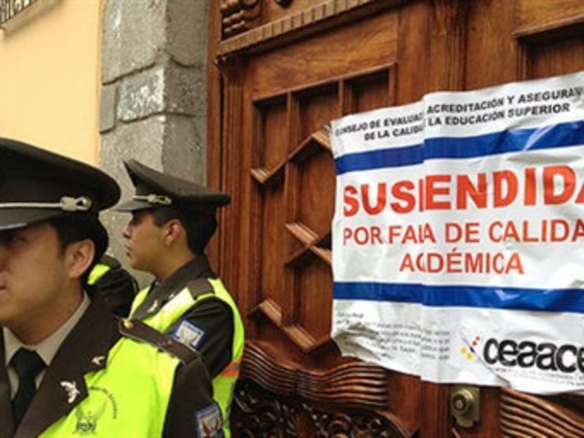 Gobierno de Ecuador cierra catorce universidades por su 'pésima' calidad