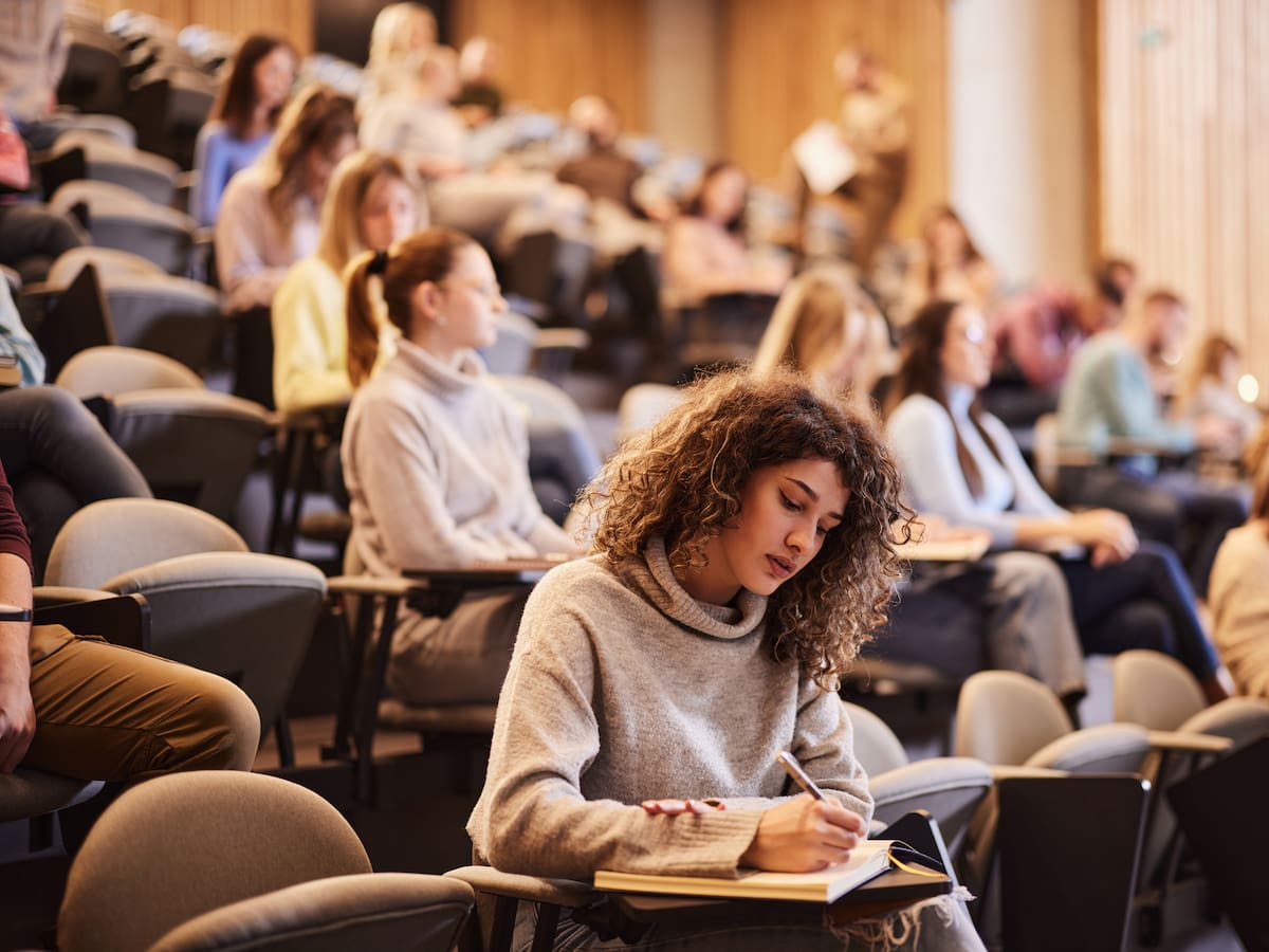 Carreras que se pueden estudiar en 2 años en Colombia: ¿Técnicas o profesionales?