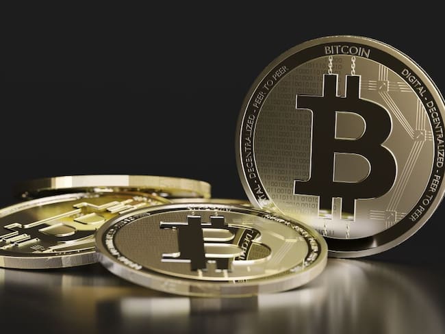Bitcoin se desploma tras operaciones militares rusas en Ucrania