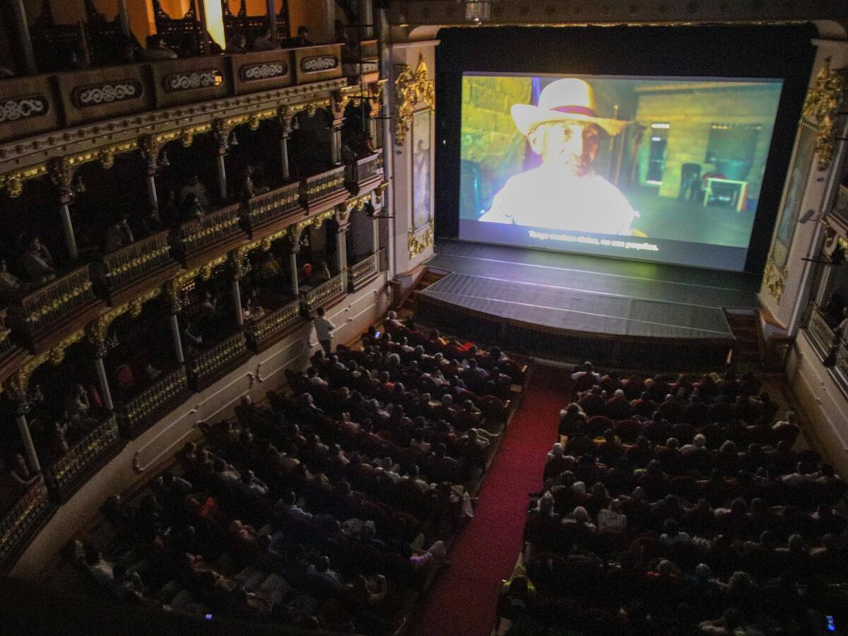 Con proyección de película colombo - brasileña inició versión 64 del FICCI