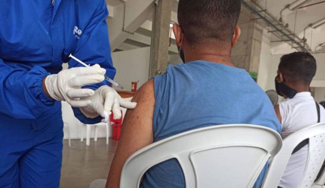 Vacunación contra el COVID-19.