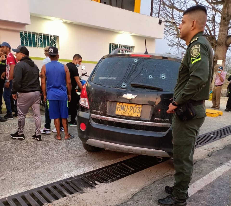 Camioneta baleada en Malambo, Atlántico