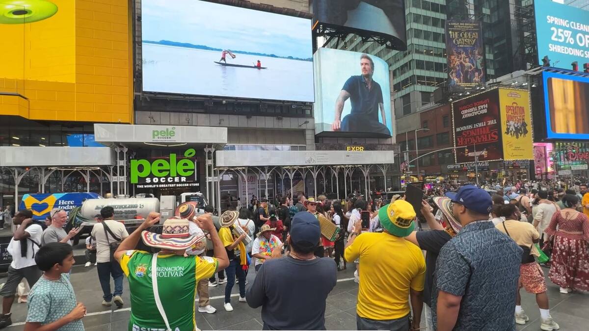 Belleza bolivarense en las pantallas de Times Square en Nueva York