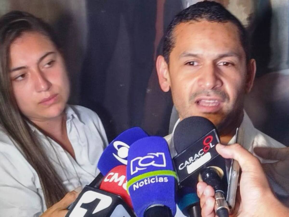 Mininterior desmintió posible chuzada a campaña de Gustavo Petro