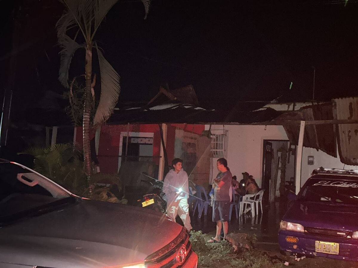 Una mujer muerta y decenas de viviendas destechadas deja vendaval en Chaparral, Tolima
