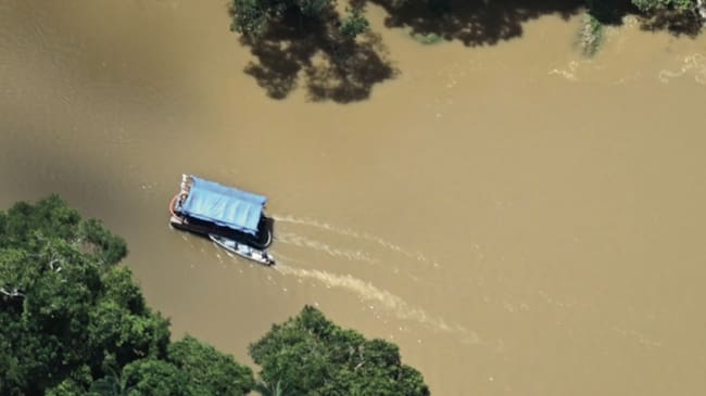 Balsa minera en el PNN Río Puré (agosto 2025). |Foto: FCDS