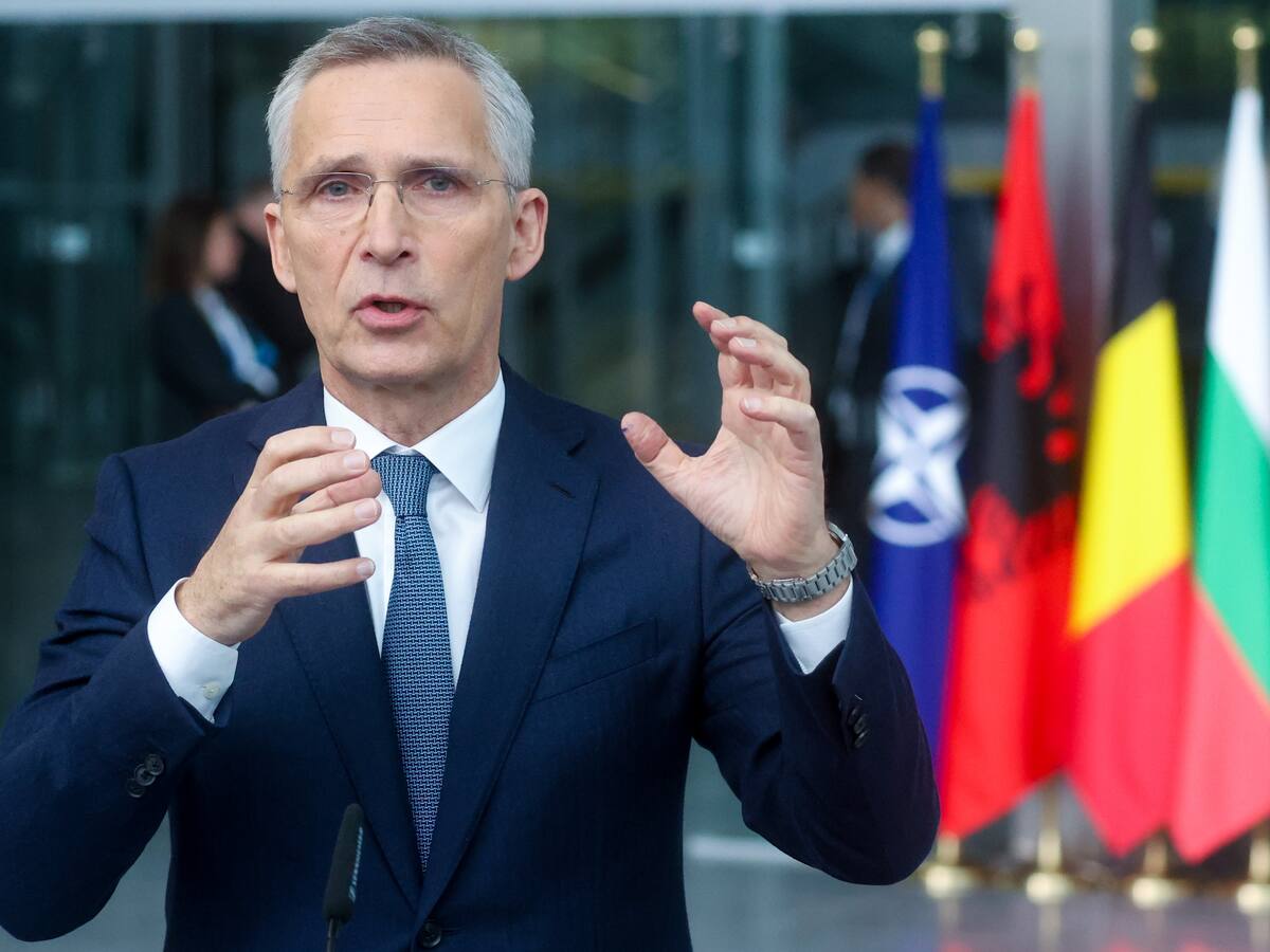 Jefe de la OTAN pide garantizar ayuda militar fiable para Ucrania