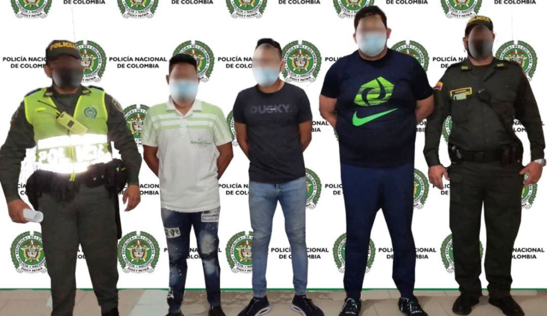 En Cartagena en persecución policial, capturados ´los rompe ventanales´