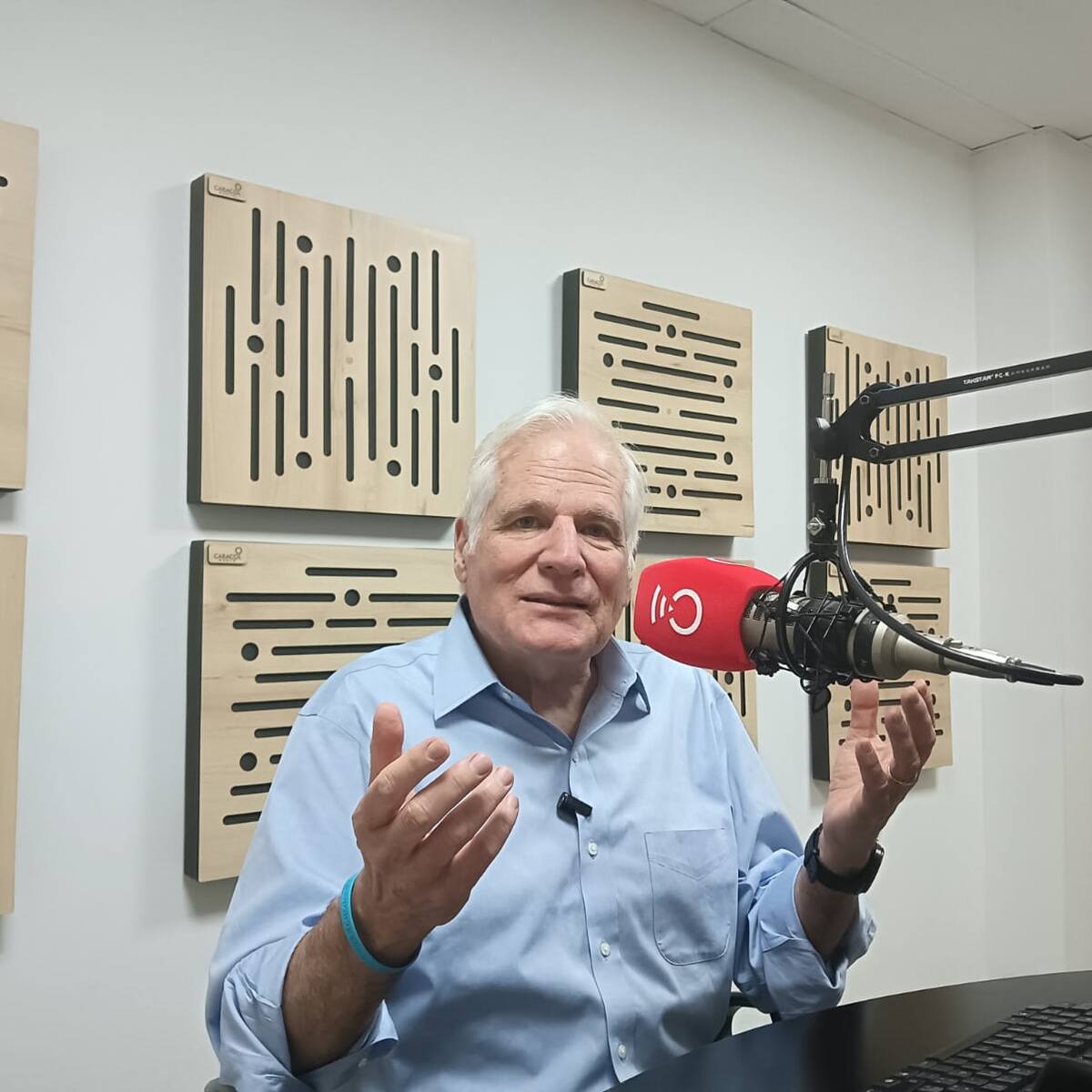 Petro ha tratado de desviar la investigación por homicidio de mi hijo:candidato Miguel Uribe Londoño