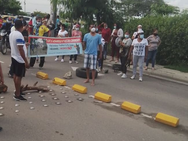 La manifestación se tomó la vía La Cordialidad y la entrada del condominio Carioca