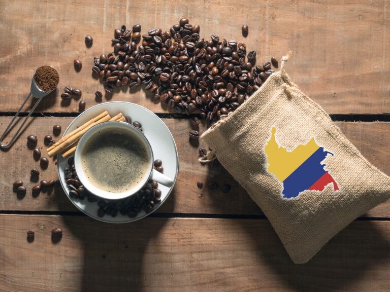 Café colombiano en diferentes presentaciones (Fotos vía Getty Images)