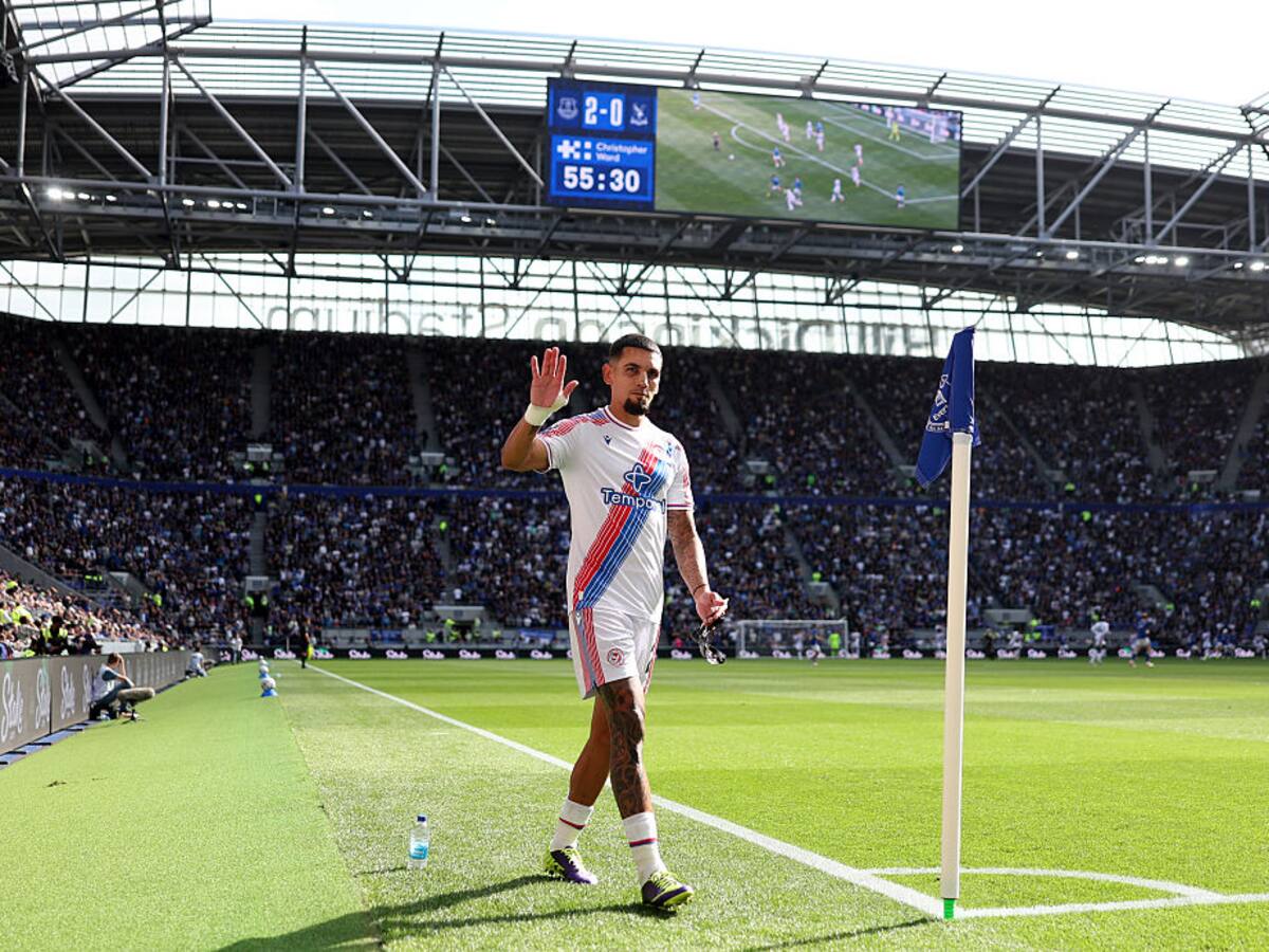 Daniel Muñoz, en la mira de otro equipo de la Premier League: Conozca acá los detalles