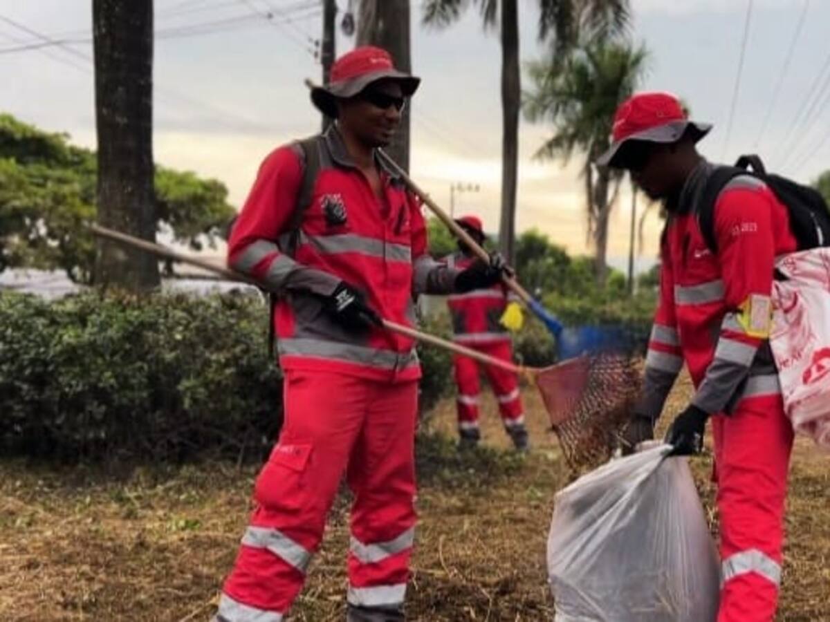 Veolia realizó jornada de limpieza en zona industrial de Mamonal