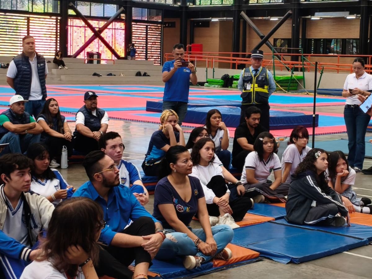 Jóvenes de Bello diseñarán nuevos pasos peatonales para entornos escolares