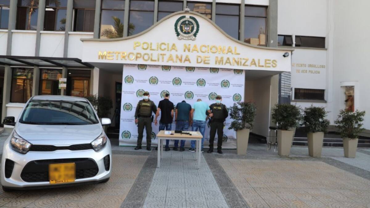 En Manizales capturaron a tres hombres que llevaban más de $7 millones