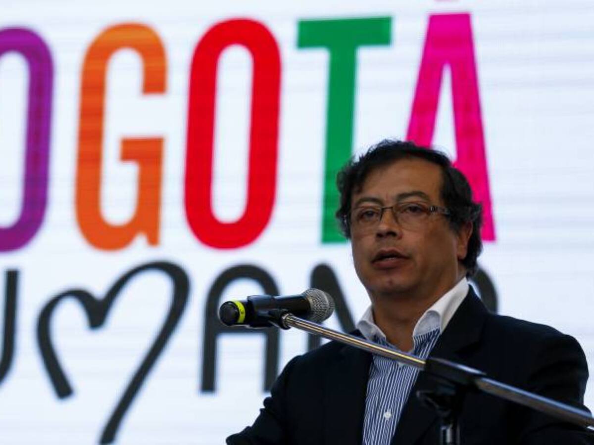 Encuesta de percepción ciudadana es sesgada y no representa a todos los estratos: Petro