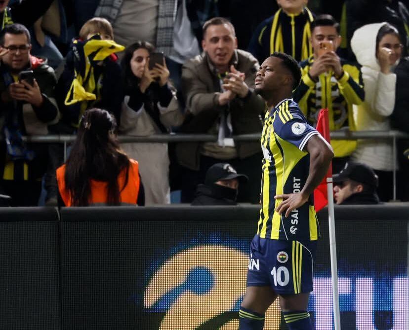 Jhon Jáder Durán jugador de Fenerbache / Fenerbache