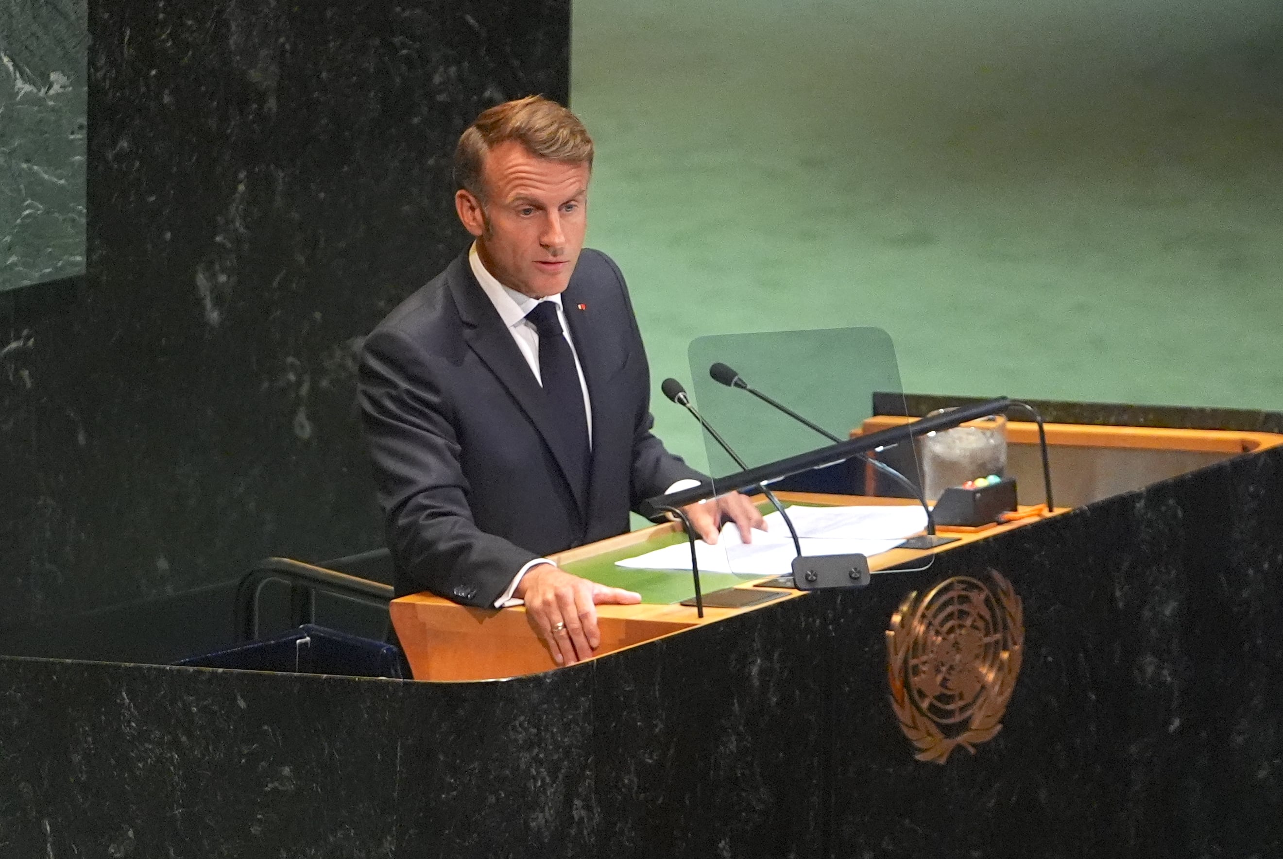 Emmanuel Macron en la Asamblea General de la ONU en Nueva York. FOTO: Selcuk Acar /Anadolu vía Getty Images
