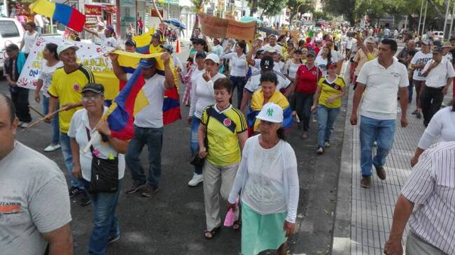 Los manifestantes buscan mediación del municipio.