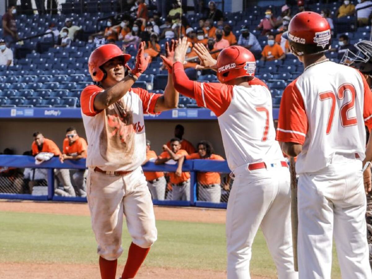Tigres de Cartagena lograron primera victoria en el béisbol profesional