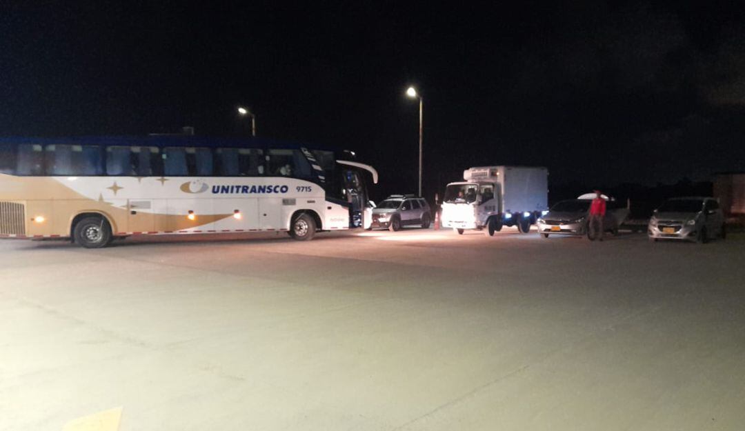 Las autoridades investigan atracos masivos en la vía Ciénaga-Barranquilla.