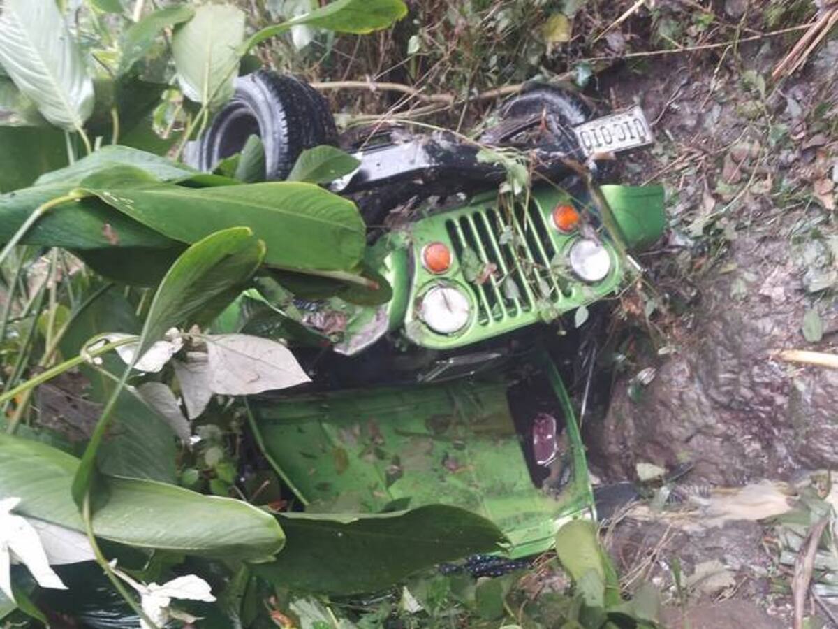 Un muerto y un herido dejó un grave accidente entre Manzanares, Caldas y Petaqueros