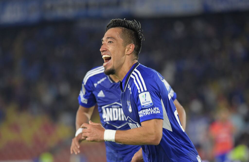 Fernando Uribe celebra un gol para Millonarios en la Liga Colombiana (Photo by Daniel Munoz/VIEW press)