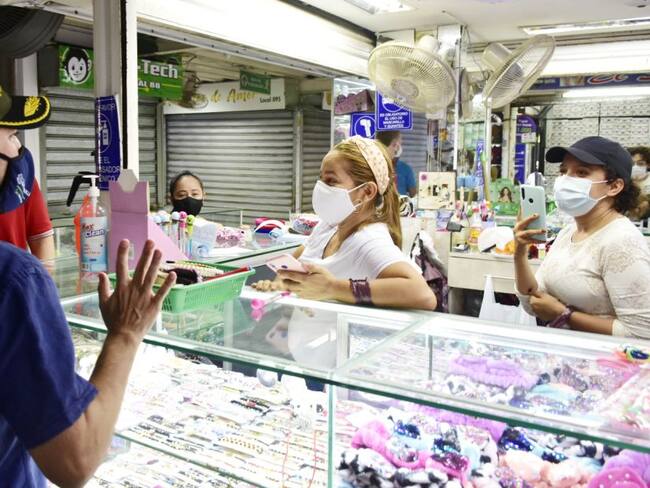 Comerciantes del Centro de Barranquilla reabren sus puertas