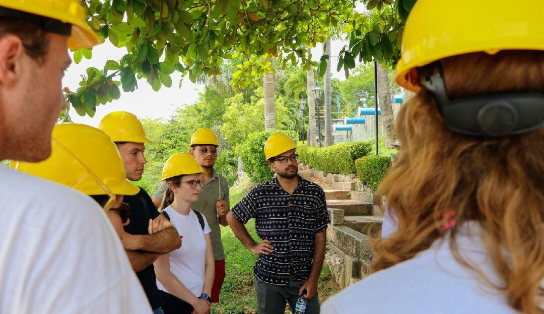 Los universitarios fueron recibidos por ingenieros de las áreas de Interventoría y Técnica de Acuacar
