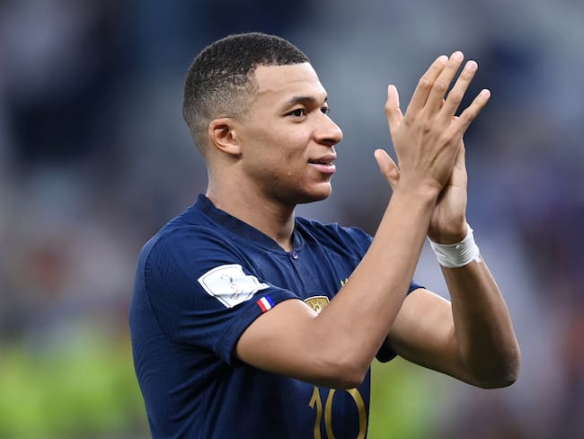 DOHA, QATAR - DECEMBER 04: Kylian Mbappe of France celebrates after the team&#039;s victory during the FIFA World Cup Qatar 2022 Round of 16 match between France and Poland at Al Thumama Stadium on December 04, 2022 in Doha, Qatar. (Photo by Laurence Griffiths/Getty Images)