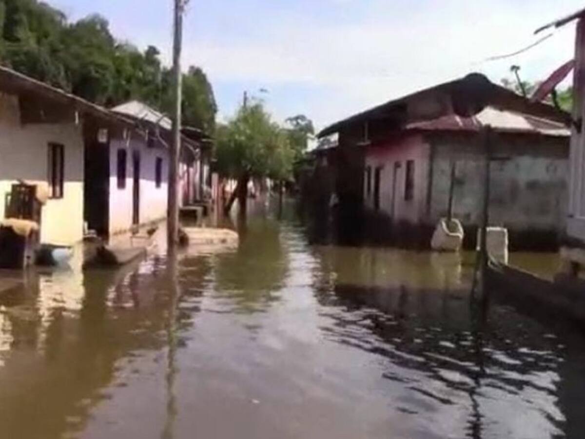 100 familias afectadas por inundación en corregimiento de La Raya, Bolívar